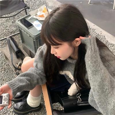 踮起脚尖靠近你